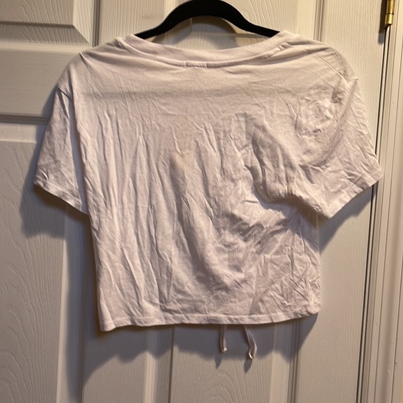Garage extra small white crop with tie in the front T-shirt nwt - Picture 4 of 4